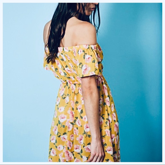 ✨LAST ONE✨off the shoulder high low boho dress - Picture 4 of 8